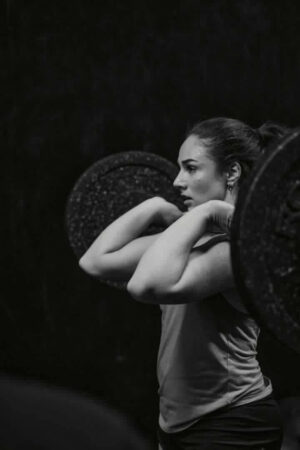 Katherine Lee lifting weights