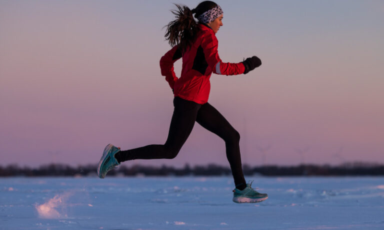 Therapy-Kara-Blair Physiotherapy Kara Blair Runing on the snow